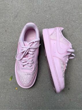 Pink Nike Low Dunk Lace Sneakers